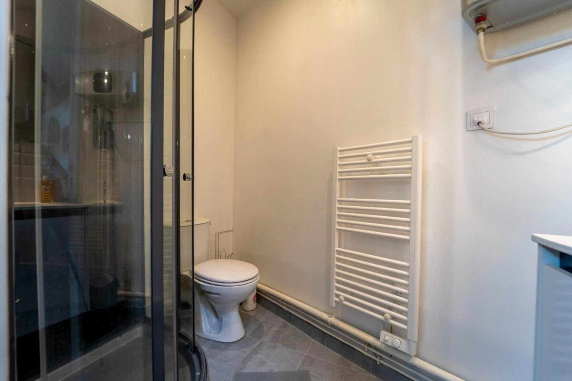Authentique Studio Hypercentre - Clim - Wifi Apartment นีมส์ ภายนอก รูปภาพ