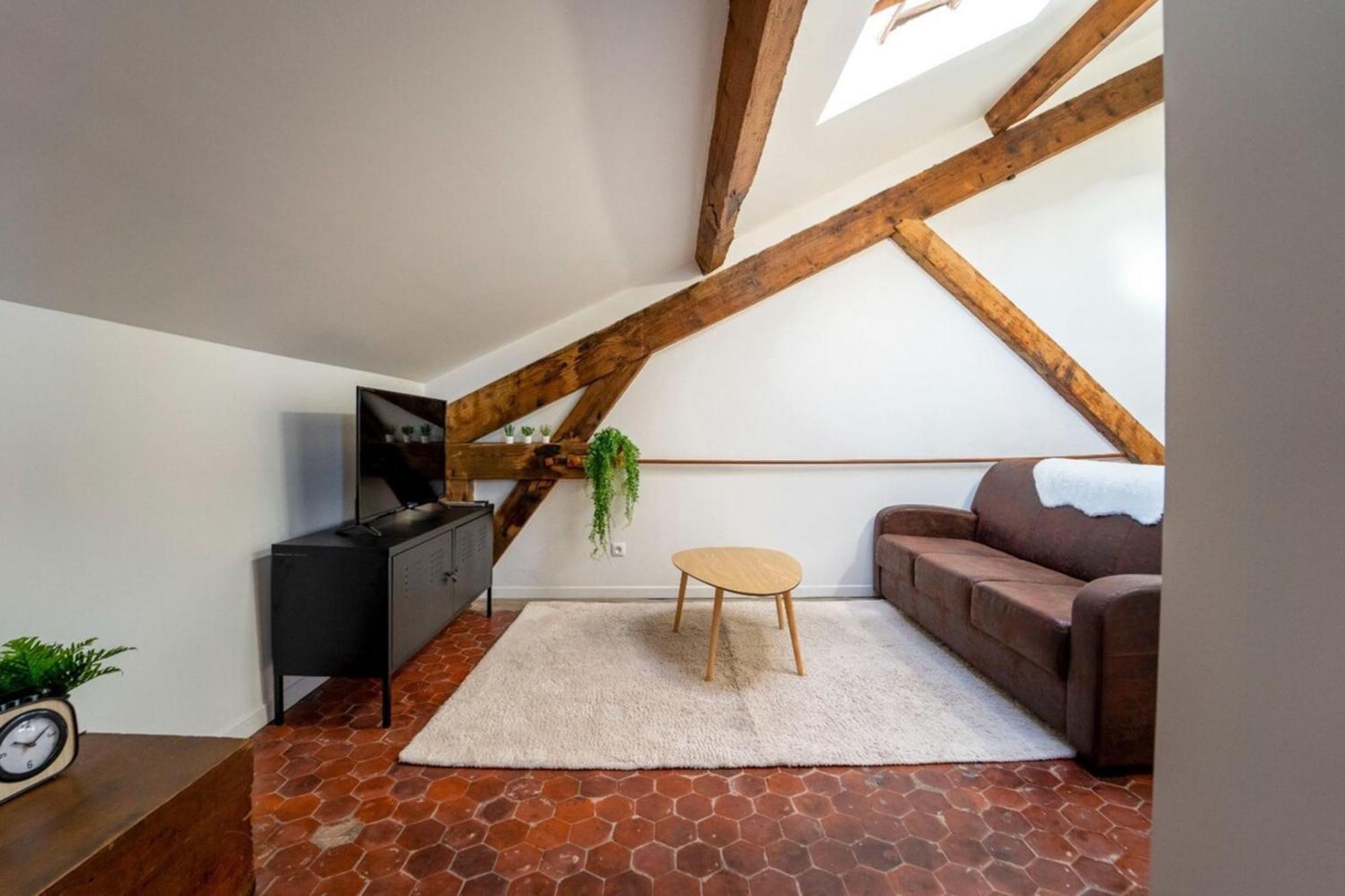 Authentique Studio Hypercentre - Clim - Wifi Apartment นีมส์ ภายนอก รูปภาพ