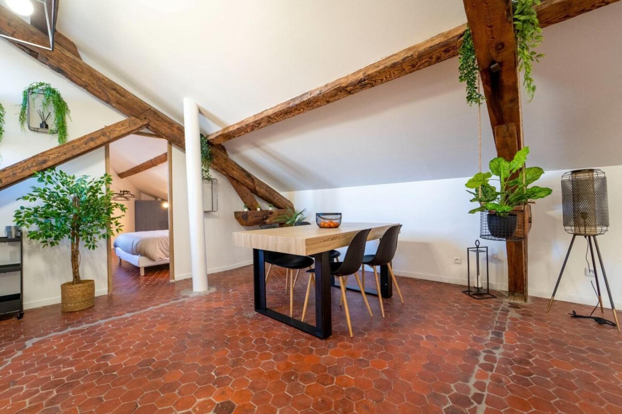 Authentique Studio Hypercentre - Clim - Wifi Apartment นีมส์ ภายนอก รูปภาพ